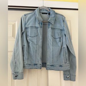 H By Halston Stretch Denim Zip Front Jean Jacket -Size 4 - Light Indigo NWOT